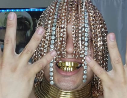 Los raperos son conocidos por su amor por el oro y las piedras preciosas