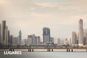 Los rascacielos delinean el skyline de la ciudad.