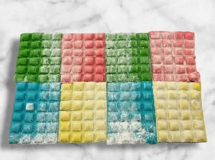 Los raviolitos de colores son un hit entre los niños que van con sus padres a Las Pastas de Ernesto