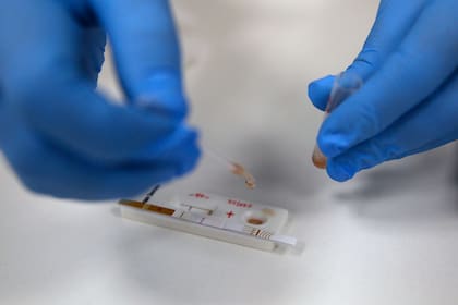Los reactivos son parte del día a día en el trabajo de Gloria Valdez en el Laboratorio Químico de la Policía de la Ciudad