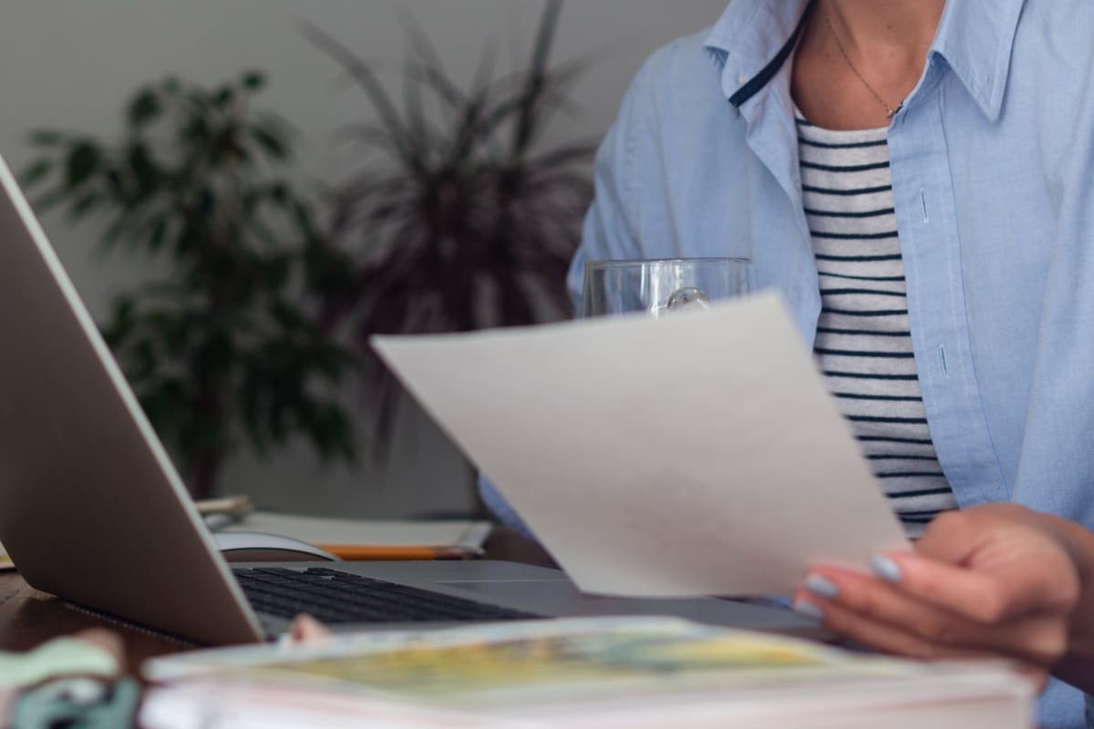 Los recibos de pago ayudan a los empleadores a mantener registros de la información de la nómina