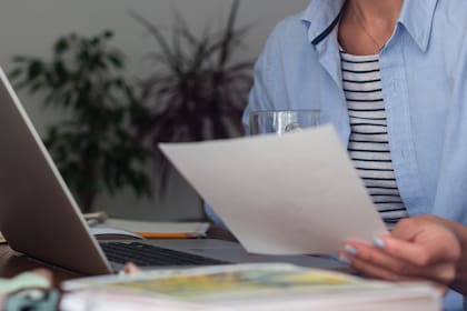 Los recibos de pago ayudan a los empleadores a mantener registros de la información de la nómina