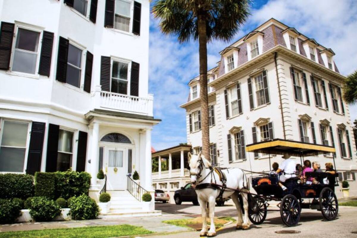 Los recorridos en carruaje se realizan en el Centro Histórico de la ciudad de Charleston, en Carolina del Sur (Visit The USA/Anton Fresco)
