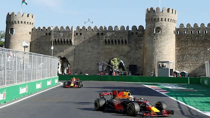 Los Red Bull fueron la gran sorpresa en los entrenamientos libres de Bakú