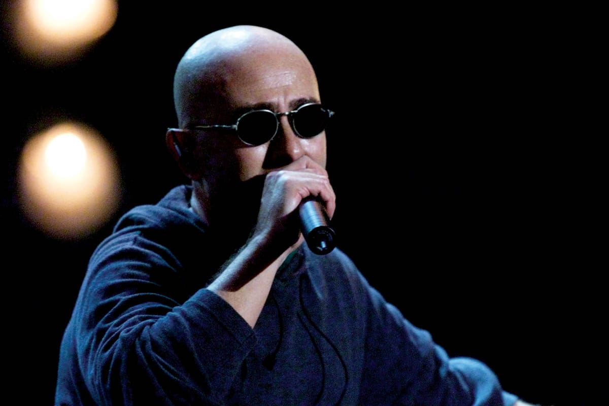 Los Redondos presentaron Momo sampler en Montevideo, en abril de 2001