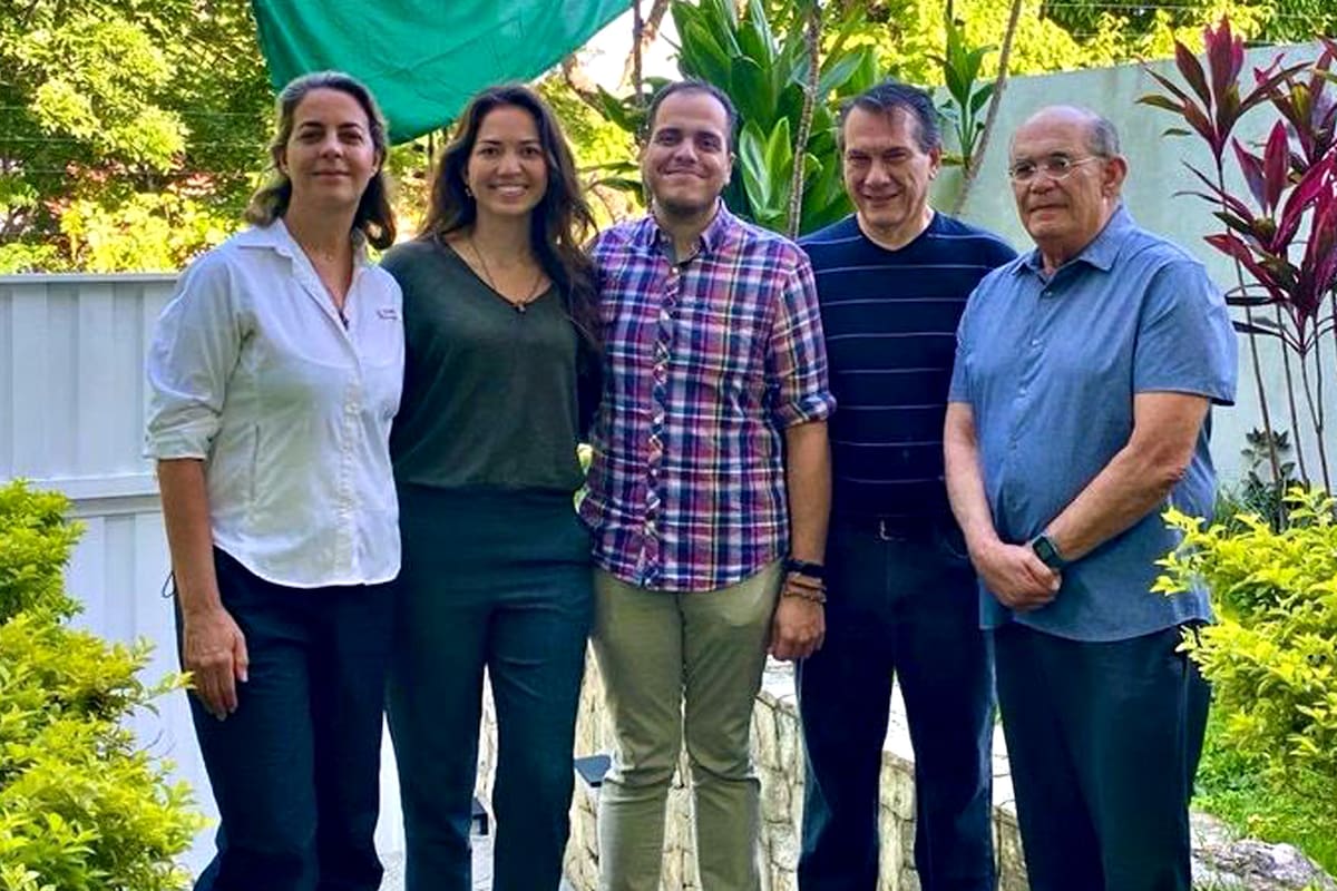 Los refugiados venezolanos que lograron dejar sede diplomática de la Argentina en Caracas y están fuera de Venezuela.