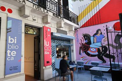 Los refugios climáticos sirven para que los peatones se protejan en caso de golpe de calor
