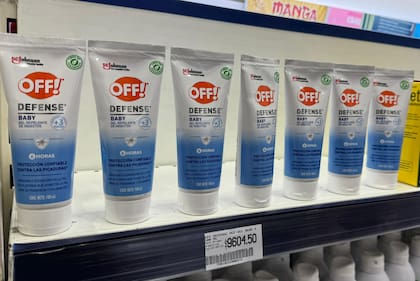 Los repelentes en crema para bebés son los más fáciles de conseguir y sus precios varían entre $9000 y $13.719, según el comercio y el modelo del producto
