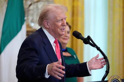 Los reporteros indicaron que el gobierno de Estados Unidos sacó a los migrantes de Guantánamo justo antes de que un juez federal en Washington analice una demanda contra aspectos centrales de esta política