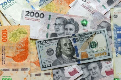 Los rescates de inversiones en pesos, para cubrir faltantes en esa moneda o pasarse a dólares, fueron sostenidos.