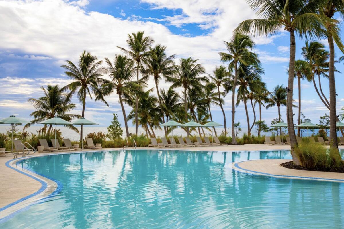 Los resorts más lujosos y cómodos de Florida están al pie de la playa