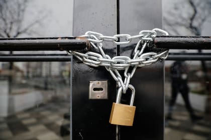 Los restaurantes permanecen cerrados durante la cuarentena