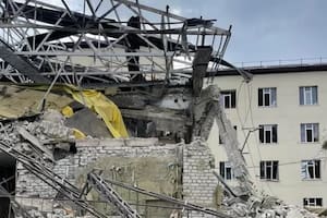 Los restos del hospital central de Izyum, cerca de Járkiv