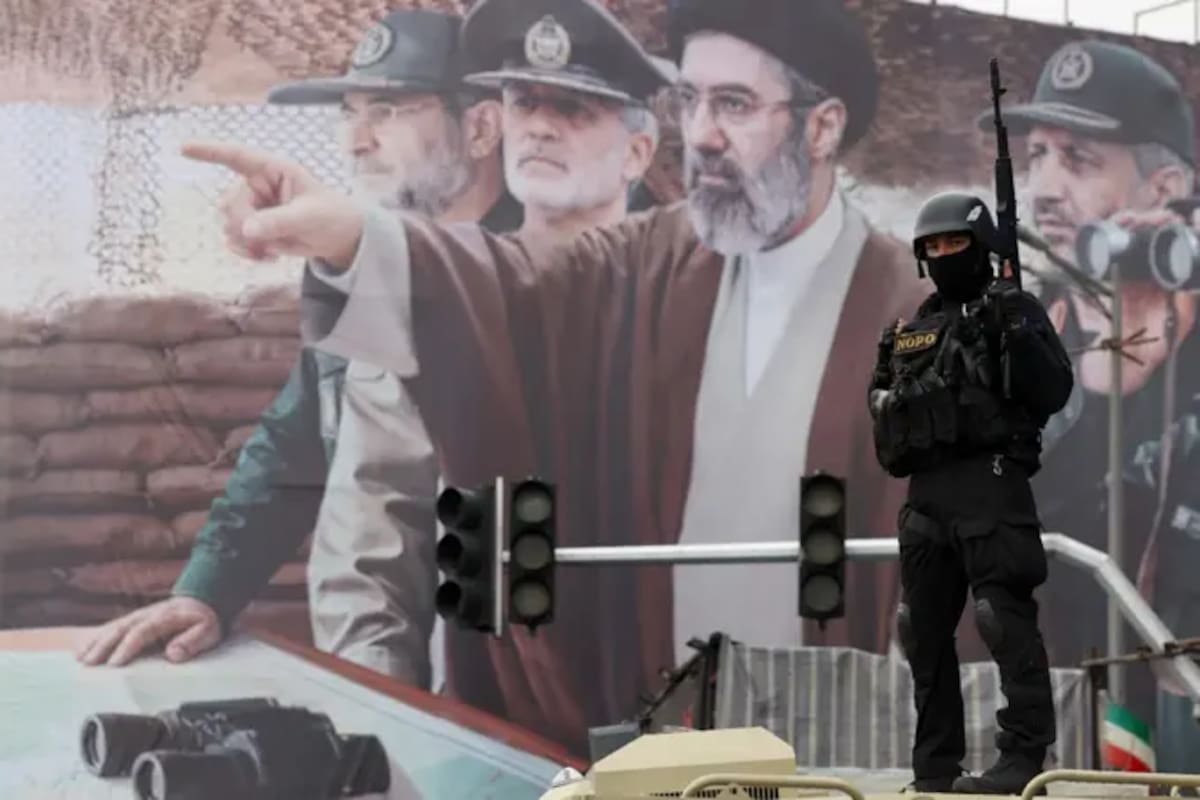 Los retos políticos que enfrenta Netanyahu en Israel a medida que se desvanecen las esperanzas de un cambio de régimen en Irán