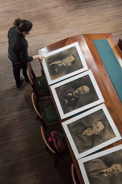 Los retratos realizados por Juanele fueron descubiertos en 2019, un siglo después de que fueron pintados. Son parte del acervo de la biblioteca Mastronardi, de Gualeguay.
