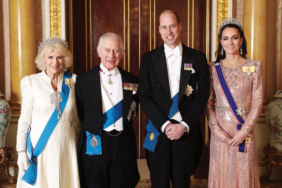 Los reyes Carlos y Camilla y los príncipes Guillermo y Kate, en una recepción en diciembre del año pasado