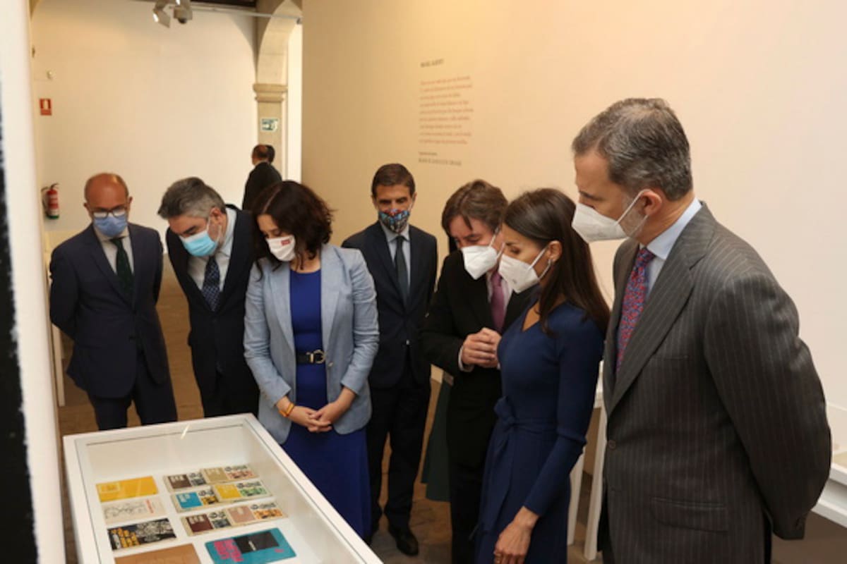 Los Reyes de España, el Ministro de Cultura y otras autoridades participaron en Alcalá de Henares de la celebración por el Día Internacional del Libro