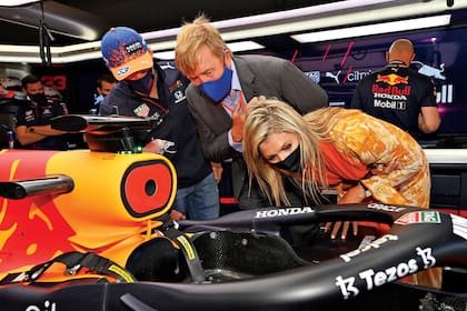 Los reyes de los Países Bajos, Guillermo Alejandro y Máxima, durante el Gran Premio de Fórmula 1 que se desarrolló en septiembre, en el circuito de Zandvoort