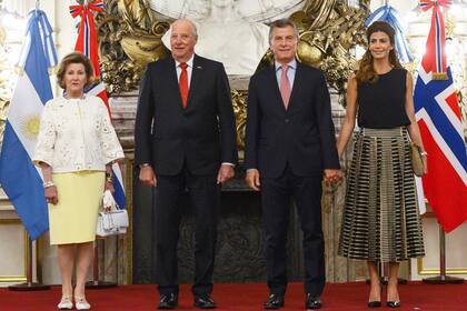 Los reyes de Noruega visitan la Argentina por primera vez. Los acompañan 50 empresarios.