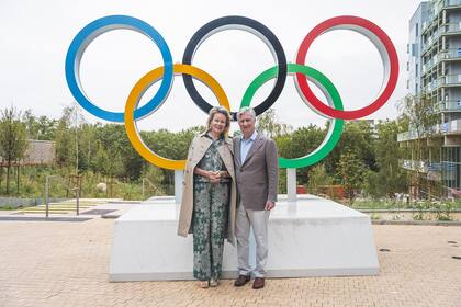 Los reyes Matilde y Felipe de Bélgica viajaron a París para apoyar a su equipo nacional