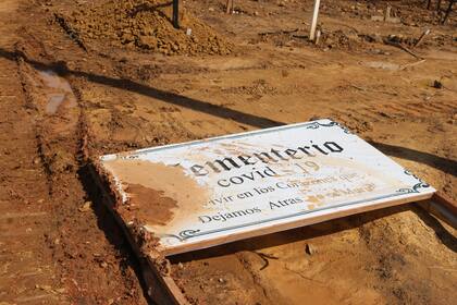 Los rituales de despedida están cambiando por la pandemia. Hasta las funerarias han tenido que cambiar sus modos de acompañar a los familiares. Crédito: Ricardo Gutiérrez