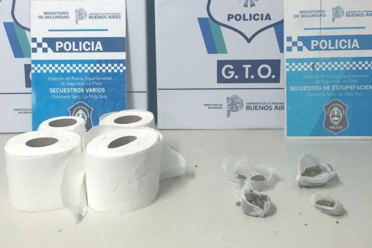 Los rollos de papel higiénico dentro de los cuales intentaron ingresar marihuana en la cárcel