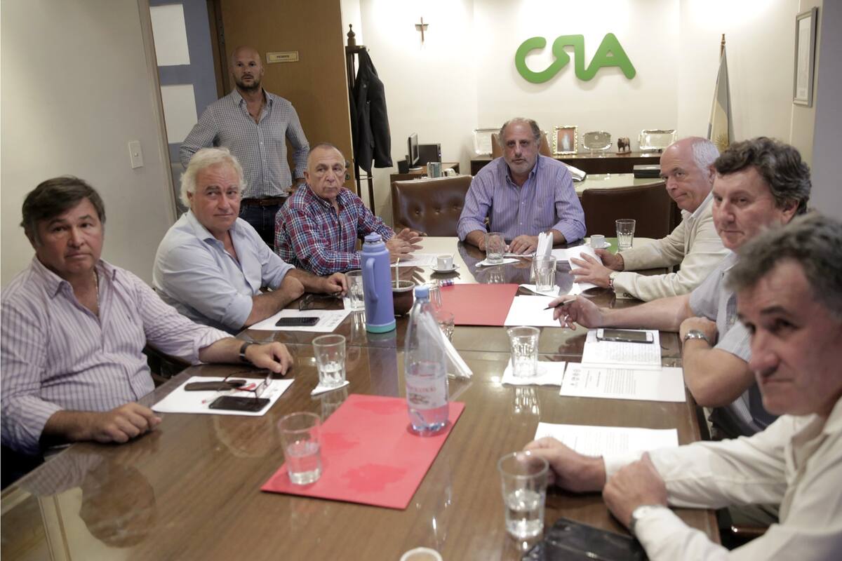 Los ruralistas de SRA, Coninagro, FAA y CRA en la sede de esta última