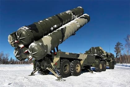 Los S-400 "Triumf" de Rusia figuran entre los sistemas de misiles "tierra-aire" más avanzados del mundo