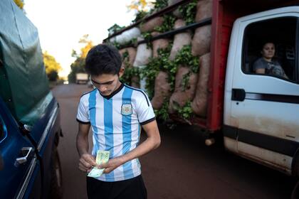 Los salarios, aún con un muy leve repunte