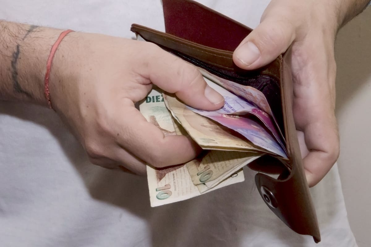 Los salarios de los registrados estables están en su peor nivel desde diciembre de 2002