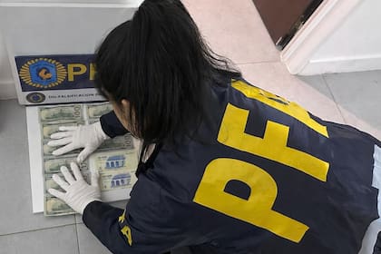 Los salarios según la categpría para los efectivos de la PFA