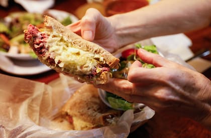 Los sándwiches de The Yellow Deli.