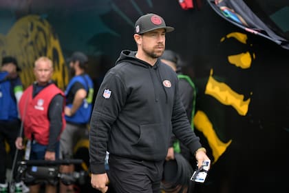 Los Seahawks contratan a Klint Kubiak como coordinador ofensivo