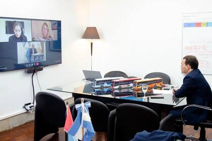Los secretarios de Transporte de Córdoba, Rosario y Santa Fe hicieron una teleconferencia antes de la suba del boleto.