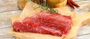 Cuánto tiempo dejar la carne cruda en la heladera, cómo guardarla y otros secretos para conservarla