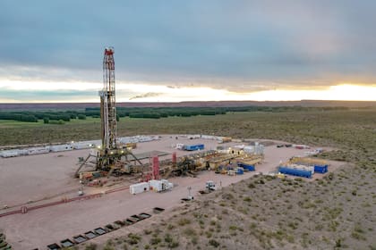 Los sectores intensivos de capital, como el energético, pueden encontrar en las ON convertibles una alternativa de financiamiento, dicen los autores