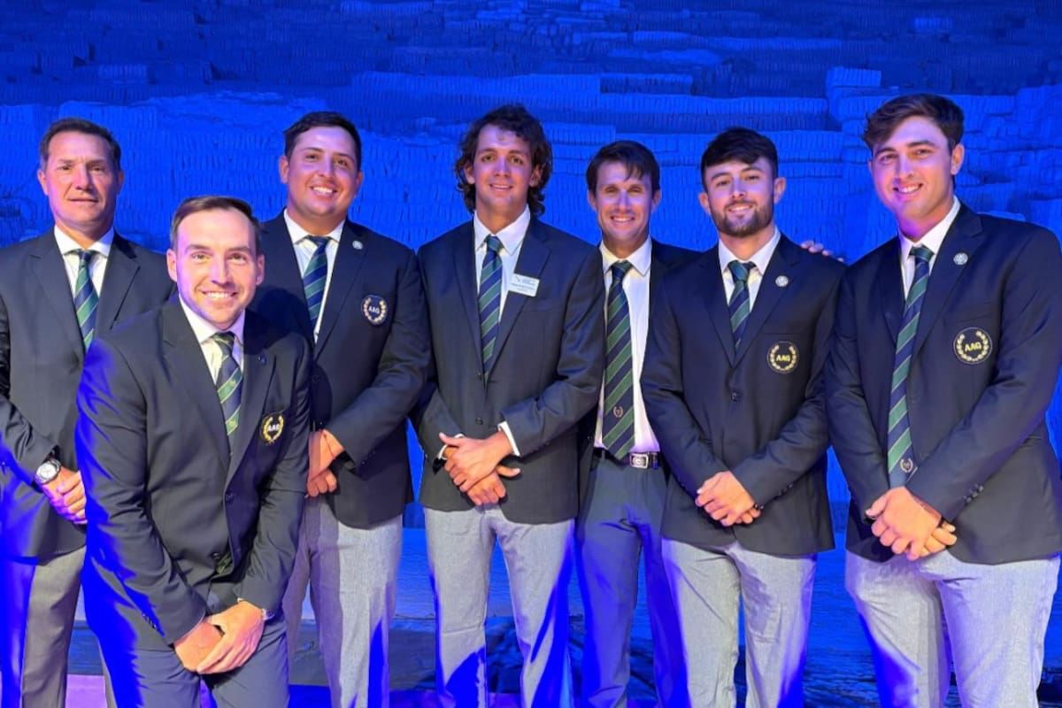 Los seis golfistas argentinos que participan del LAAC y el coach Juan Ignacio Gil, en la gala de apertura