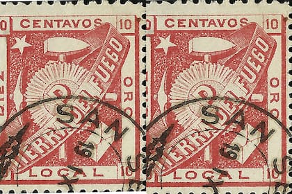 Los sellos postales que imprimió Popper todavía pueden verse en el Museo Histórico y de Ciencias Naturales Monseñor Fagnano de Río Grande.