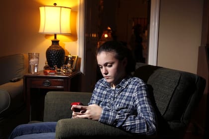 Los servicios de mensajería gratuitos o de bajo costo son los preferidos por los más jóvenes en detrimento de los SMS