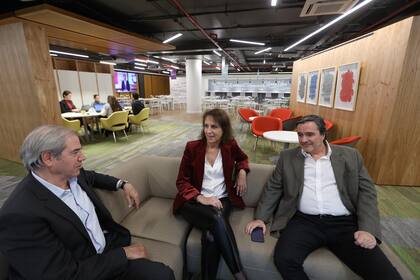 Los socios de Marval O'Farrell Mairal destacan que entre los pocos sectores que continúan despertando interés de parte de los inversores se encuentran la energía, la minería y los agroalimentos