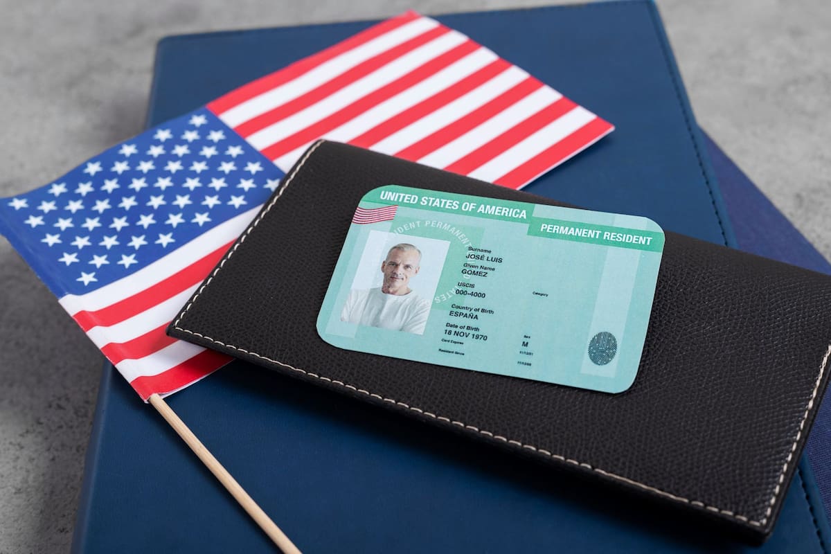 Los solicitantes deben presentar la solicitud de la green card ante el Servicio de Ciudadanía e Inmigración (Uscis)