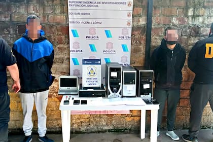 Los sospechosos detenidos acusados de haber recibido en su cuentas el dinero de las estafas
