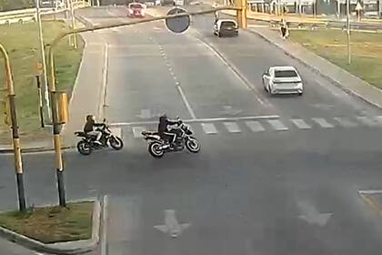 Los sospechosos escapan después de matar al empresario Andrés Blaquier