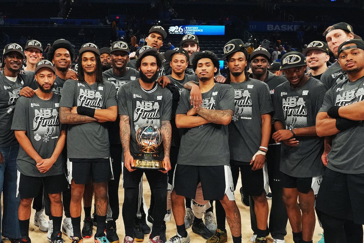 Los Spurs clasificaron a las finales de la NBA