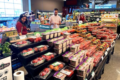 Los subsidios financiarán la construcción y renovación de supermercados en barrios afectados por la falta de comercios con alimentos frescos y accesibles