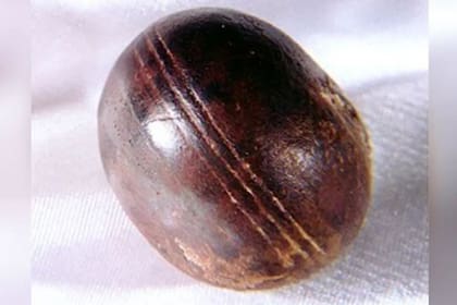 Los surcos que atraviesan las esferas han llamado la atención de los creyentes en la vida extraterrestre