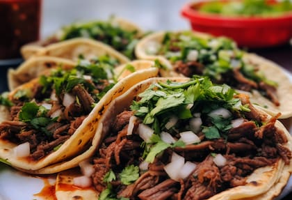 Los tacos de birria son una comida tradicional de México