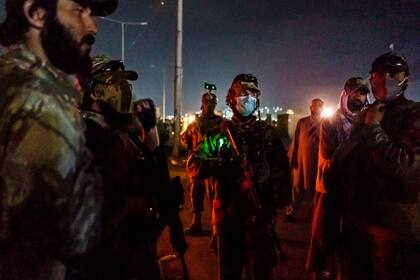 Los talibanes toman el control del Aeropuerto Internacional de Kabul (MARCUS YAM / LOS ANGELES TIMES)