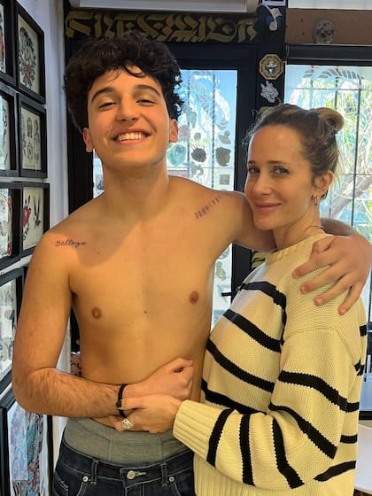 Los tatuajes que se hizo Mateo, hijo de Julieta Prandi