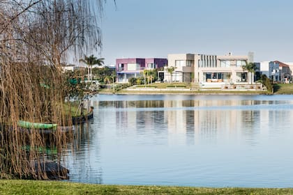 Los terrenos con vista al lago se pagan más caros